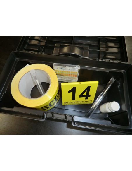 Kit PTS baby : vue de dessus du tiroir avec ruban jaune SCENE, boîte de sachets et flacon, plaquette 14