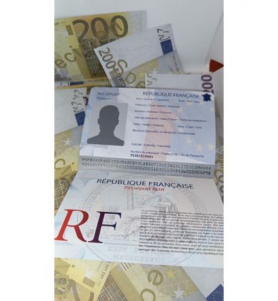 passeport fictif avec mention spécifique